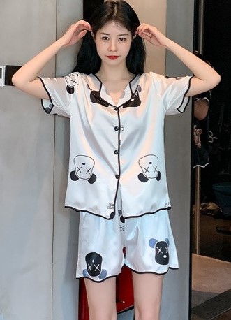 Bộ pijama short nữ vải nền trắng cổ bẻ in hình gấu X size 5XL