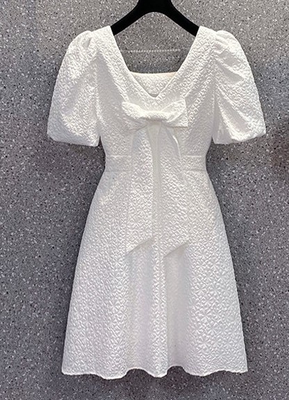 Đầm vải trắng tay phồng đính nơ 5533 size lớn